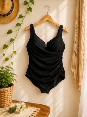 Miraclesuit Black Escape Control Underwire One Piece Swimsuit US 18